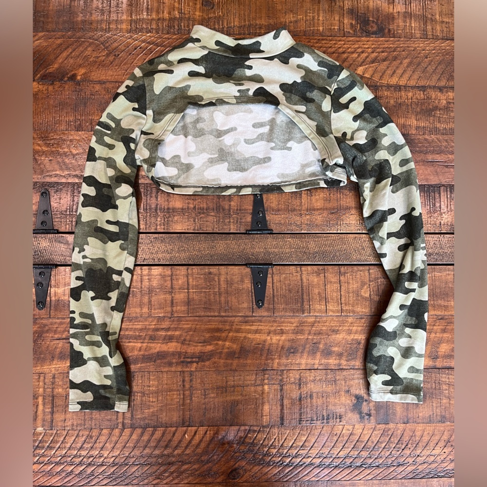 Almost Famous Camo Shrug